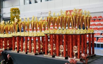 Kā atšķiras Eiropas un Pasaules kausi no oficiālajiem Eiropas un Pasaules čempionātiem?