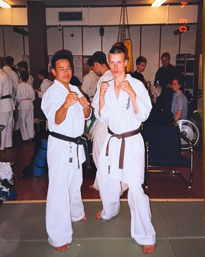 Mareks Lavrinovics un Kendži Midori 2001