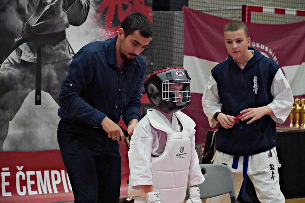 LKKF aizvadīja 22. Latvijas atklāto Kjokušinkai karatē čempionātu 5
