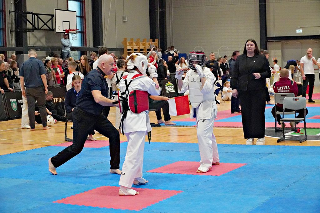 LKKF aizvadīja 22. Latvijas atklāto Kjokušinkai karatē čempionātu 8