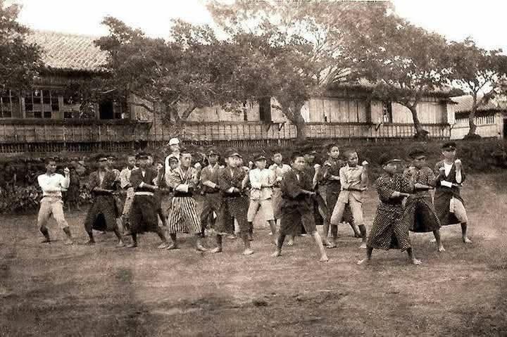 Kjokušinkai un WKF: atšķirīgie karatē attīstības vektori no pirmsākumiem līdz nākotnei